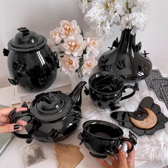 Vase (decoration) KILLSTAR - Darkspell - Black 5 Vase (decoration) KILLSTAR - Darkspell - Black - Image 3